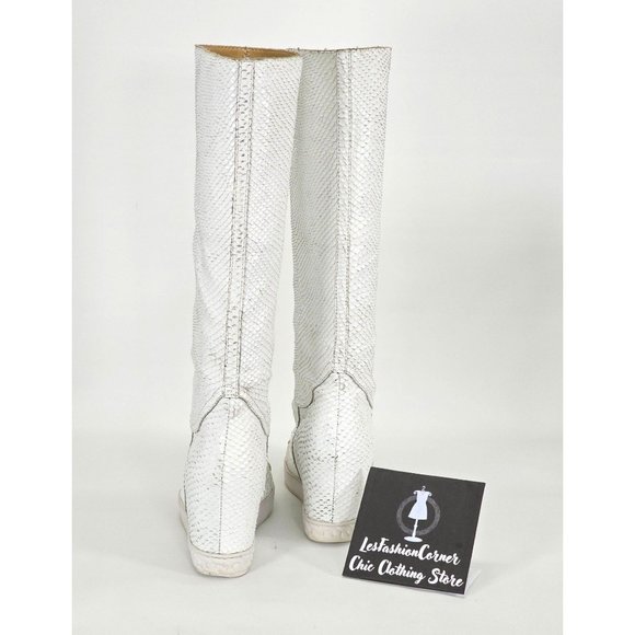 White and Gold Heeled Boots - Picture 6 of 11